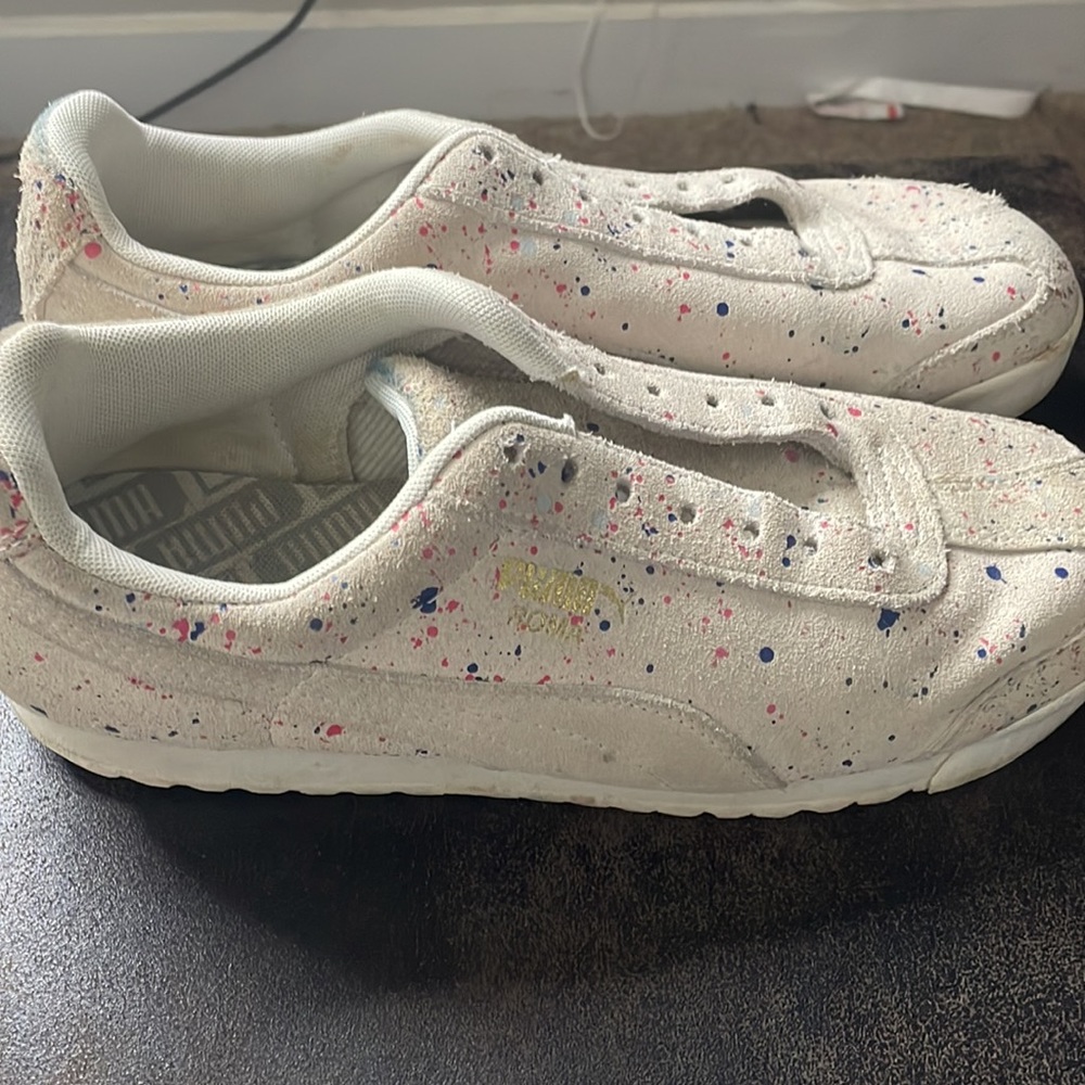 Puma shoes - Picture 2 of 5